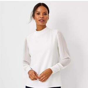 Ann Taylor White Ribbed 3/4 Sleeve Blouse